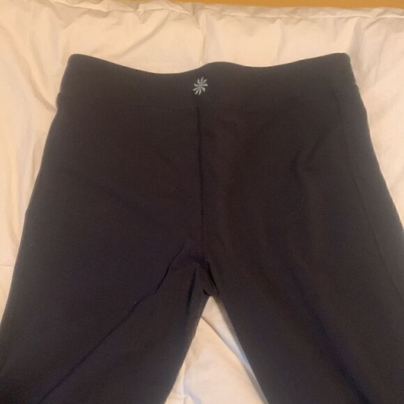 ATHLETA, capri workout pants, size medium, - Picture 5 of 10